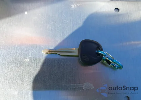 2005 Hyundai Santa Fe Gls from USA, damaged, VIN KM8SC73D15U974220